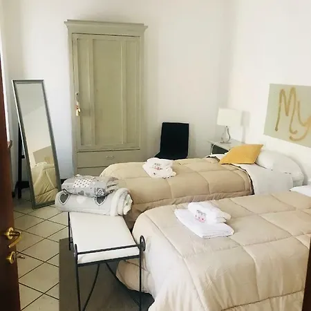 Myroom Station Flat Daire