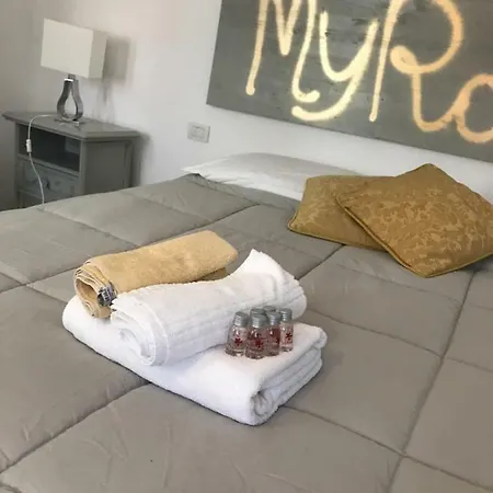 Myroom Station Flat *